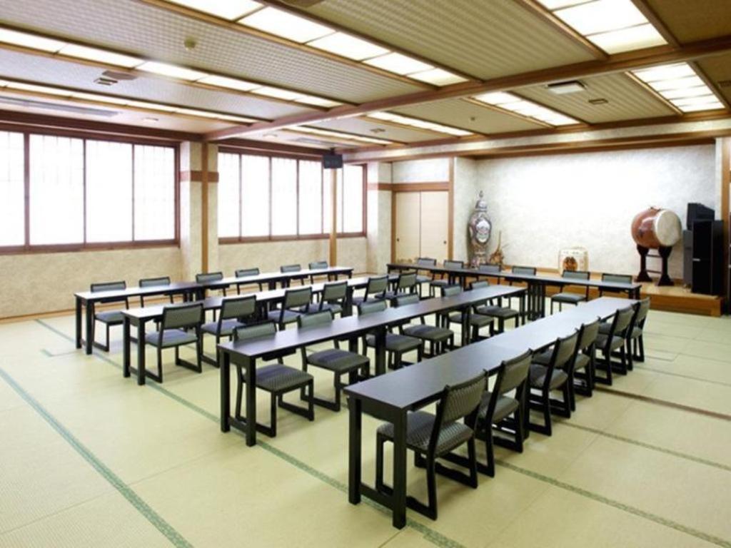 Business Hotel Kurama Hikone Dış mekan fotoğraf